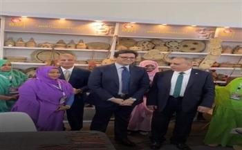 جولة تفقدية لوزير الثقافة عقب افتتاح الدورة الـ57 لمعرض القاهرة الدولي للكتاب