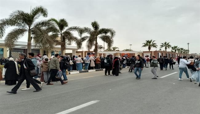 إقبال كثيف في أول أيام معرض القاهرة الدولي للكتاب الـ 57