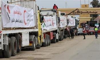 انطلاق قافلة المساعدات الإنسانية الـ 122 من مصر إلى غزة