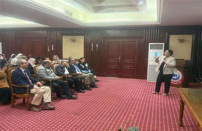 نائب وزير الصحة تشارك في اليوم العلمي "الولادة الآمنة وشائعات وسائل تنظيم الأسرة"