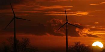 لأول مرة.. طاقة الرياح والشمس تتجاوز الوقود الأحفوري