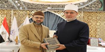 مفتي الجمهورية يستقبل وفدًا من مجلس المحافظين بجامعة المنهاج الباكستانية