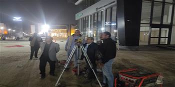 رئيس القابضة للمياه يتابع أعمال إصلاح الهبوط الأرضي بميدان محمد زكي بمحور الشهيد