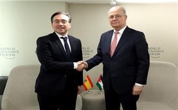 رئيس الوزراء الفلسطيني يبحث مع وزير الخارجية الإسباني تعزيز الدعم السياسي والمالي لفلسطين