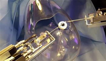 نظام روبوتي يتفوق على البشر بإجراء جراحة للعيون بدقة عالية