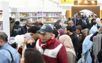 معرض القاهرة الدولي للكتاب الـ 57| أكثر من 245 ألف زائر في اليوم الأول  