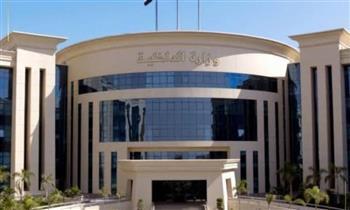 ضبط شخص بالقاهرة لقيامه بإدارة كيان تعليمي دون ترخيص بقصد النصب على المواطنين