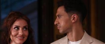 «أنا شفت معاه الهنا» فيديو طريف من كواليس «بطل العالم»