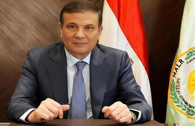 وزير الزراعة يهنئ وزير الداخلية بمناسبة الذكرى الـ 74 لعيد الشرطة