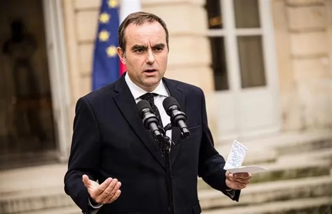 الحكومة الفرنسية تتجاوز تصويتين بحجب الثقة وتقترب من إقرار موازنة 2026