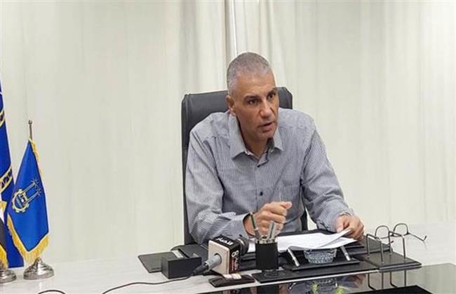 محافظ أسوان: نعمل جاهدين على تلبية المطالب الجماهيرية وتوفير الاحتياجات الأساسية له