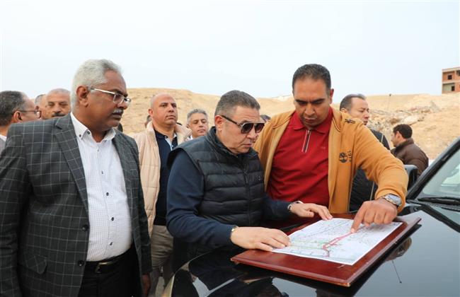 محافظ البحر الأحمر يفتتح طريق الثلاثيني الجديد بالغردقة لتسهيل الحركة المرورية خلال الاحتفالات