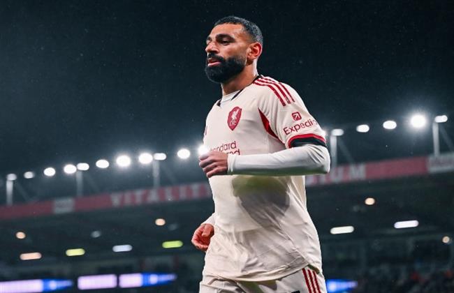 الدوري الإنجليزي.. انطلاق لقاء ليفربول أمام بورنموث بمشاركة محمد صلاح