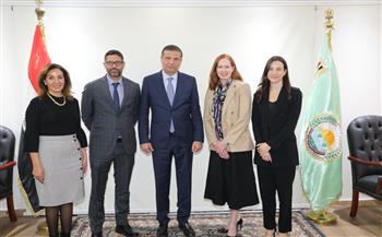 وزير الزراعة يبحث مع ممثلي "كرافت هاينز" تعزيز الاستثمارات ومنظومة الزراعة التعاقدية