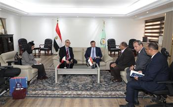 وزير الزراعة يبحث مع وفد فلبيني نفاذ المنتجات المصرية للأسواق الآسيوية