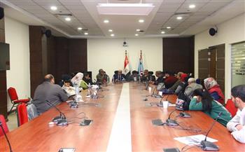 الإنسان يواجه «وحش» العالم الاستهلاكي في «جامع العملات القديمة» لـ«شريف عبد المجيد»