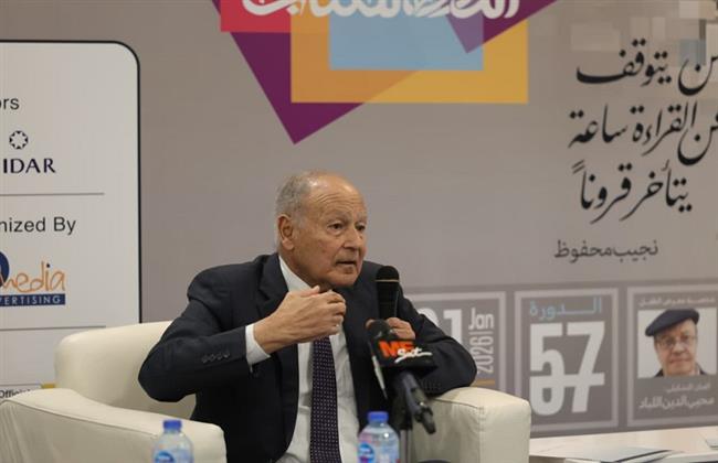 وزير الثقافة يشهد الندوة التثقيفية لمناقشة كتابي «شاهد على الحرب والسلام» و«شهادتي»  