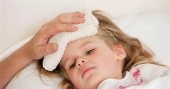 الكمادات الباردة والدافئة: متى نستخدم كلًا منهما؟