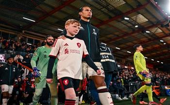 الدوري الإنجليزي.. انطلاق لقاء ليفربول أمام بورنموث بمشاركة محمد صلاح