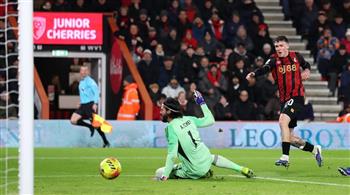 الدوري الإنجليزي.. ليفربول يتأخر بهدف إيفانيلسون أمام بورنموث