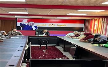 رئيس مدينة سفاجا يعقد اللقاء الدوري للمواطنين للإستماع إلى مطالبهم وحل المشكلات الخاصة بهم  