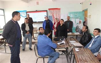 مدير تعليم سوهاج يتابع تدريب المعلمين المساعدين ضمن مسابقة 30 ألف معلم