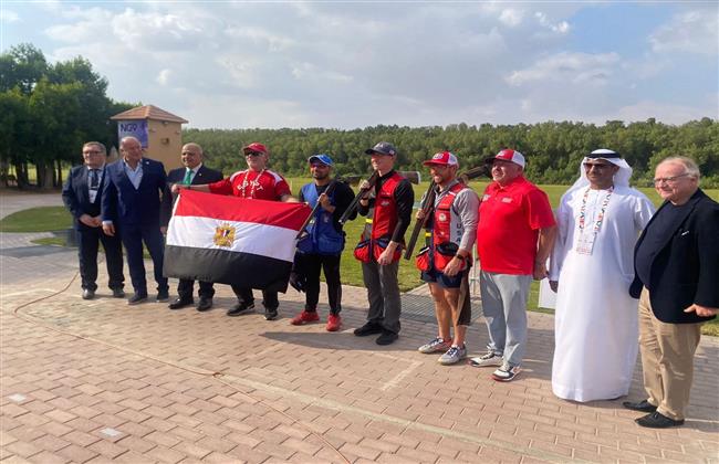 صبحي يهنئ عزمي محيلبة بعد تتويجه بفضية بطولة الجائزة  الكبرى للرماية بأبوظبي