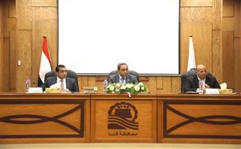 محافظ قنا: نعمل وفق ضوابط قانونية لضمان حقوق جميع الأطراف