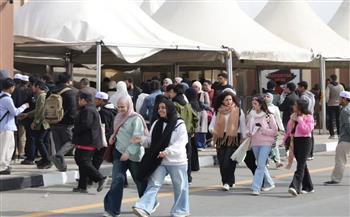 معرض القاهرة الدولي للكتاب يتخطى المليوني زائر خلال خمسة أيام 