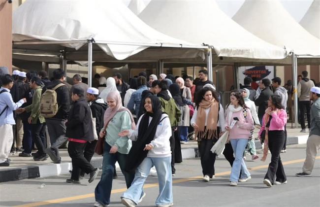 معرض القاهرة الدولي للكتاب يتخطى المليوني زائر خلال خمسة أيام 