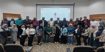 استمرار فعاليات الدورة التدريبية "أسس ومنهجية ومراحل إدارة الأزمات" بالبحر الأحمر 