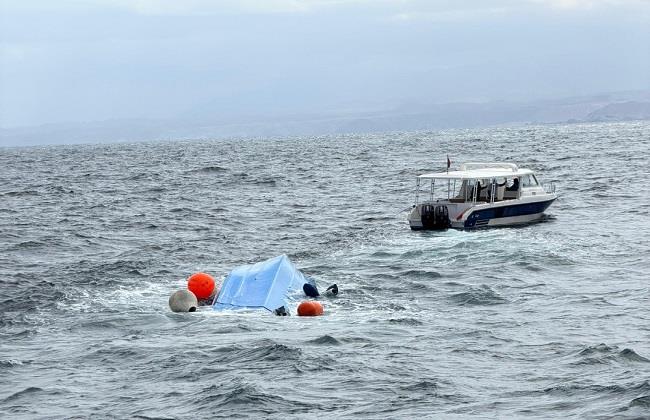 الشرطة العمانية: 3 قتلى بانقلاب قارب كان يقل 25 سائحا فرنسيا