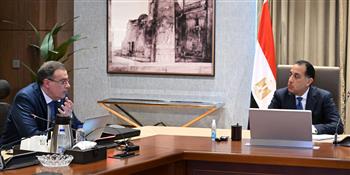 رئيس الوزراء يتابع مع رئيس الجهاز المركزي للتنظيم والإدارة عددًا من ملفات العمل