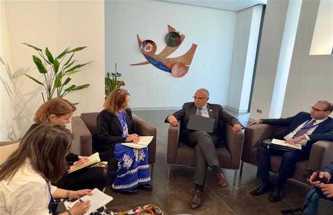 ​سويلم يلتقى مبعوثة المياه الفنلندية على هامش الاجتماع التحضيري لمؤتمر الأمم المتحدة للمياه