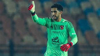 الدوري الممتاز.. شوبير يجلس على مقاعد بدلاء الأهلي أمام دجلة