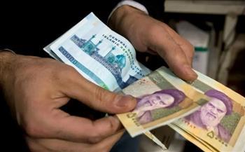 انخفاض قيمة الريال الإيراني إلى مستوى قياسي جديد وسط تداعيات الاحتجاجات في البلاد