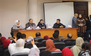 محافظ دمياط ووزير الرياضة يعقدان لقاءً حوارياً مفتوحاً مع القوى الشبابية بمركز الابتكار الشبابي