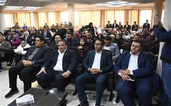 وزير الرياضة ومحافظ دمياط يعقدان لقاءً حوارياً مفتوحاً مع القوى الشبابية