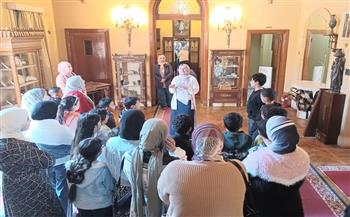 أتوبيس الفن الجميل ينظم زيارة تثقيفية للأطفال بمتحف ركن فاروق بحلوان