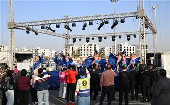 تفاعل كبير مع عروض الفن السكندري وكورال ذوي الهمم ومسرح العرائس بمعرض الكتاب