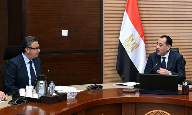 رئيس الوزراء يتابع مع وزير التموين خطة الاستعداد لاستقبال شهر رمضان 2026