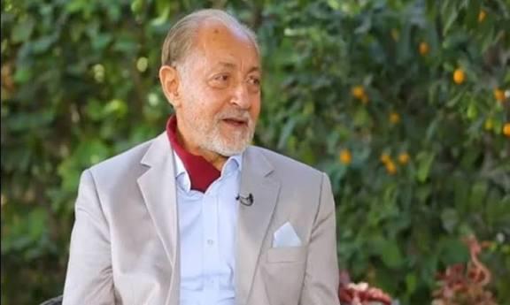 بعد جراحة خطيرة.. تحسن ملحوظ في الحالة الصحية للفنان عبدالعزيز مخيون