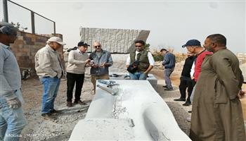 رئيس قطاع صندوق التنمية الثقافية يتفقد موقع العمل بسيمبوزيوم أسوان الدولي للنحت على الجرانيت