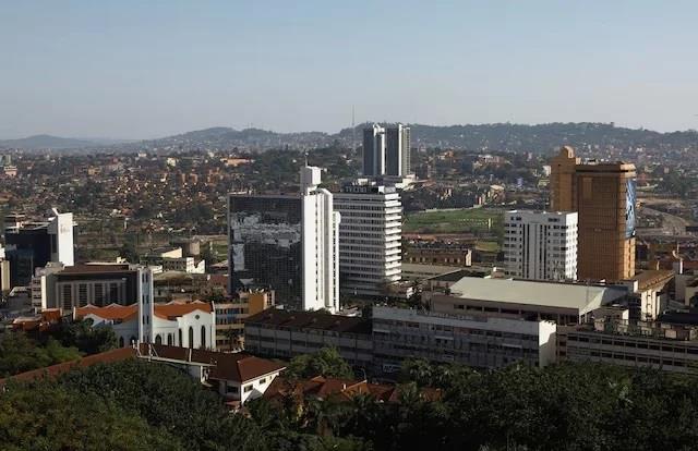 أوغندا تخفض دعم الميزانية الخارجية 84% وسط مساعٍ لكبح الدين العام