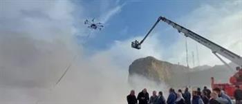 الدرون تحسم المواجهة مع النيران في حريق الزرايب بمنشأة ناصر