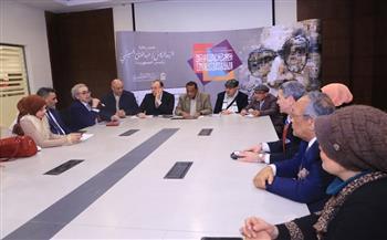 ندوة «مصر في عيون الأدباء العرب» بمعرض الكتاب تبرز عمق الروابط الثقافية والأدبية بين مصر والدول العربية