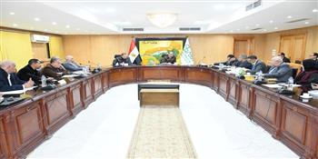 محافظ الفيوم يبحث مع أعضاء مجلسي النواب والشيوخ مقترحات التغلب على المشاكل