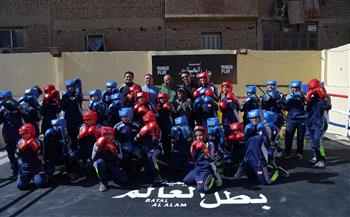 عصام عمر يزور حلبة ملاكمة «أكاديمية بطل العالم» بنادي شباب صفط اللبن