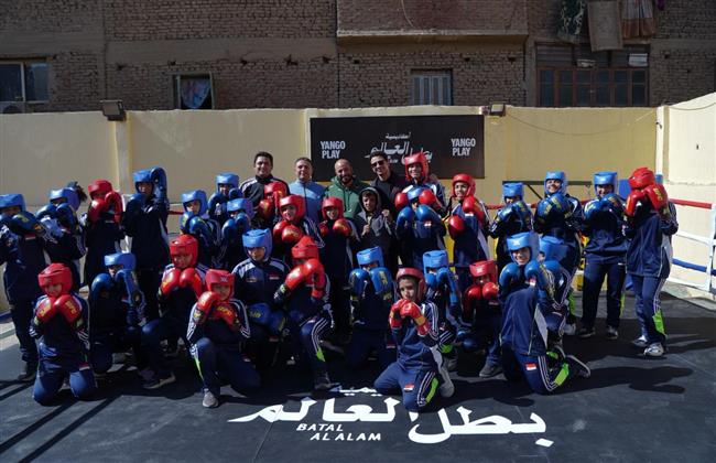 عصام عمر يزور حلبة ملاكمة «أكاديمية بطل العالم» بنادي شباب صفط اللبن  