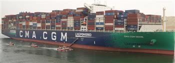 قناة السويس تشهد عبور سفينة الحاويات العملاقة CMA CGM SEINE